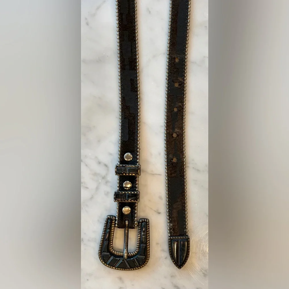 Jenny & the Boys VTG leather/fabric belt, carved stone buckle, silver bead,32-36